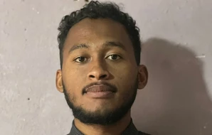 John Razafindralezo