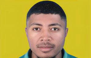 José