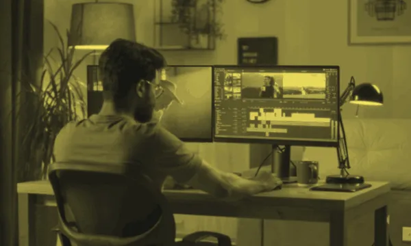 Illustration de l’article Qu’est-ce qu’un monteur vidéo freelance et comment en trouver un ?