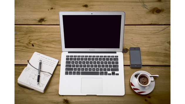 Je vais concevoir un CV qui attirera l'attention des recruteurs